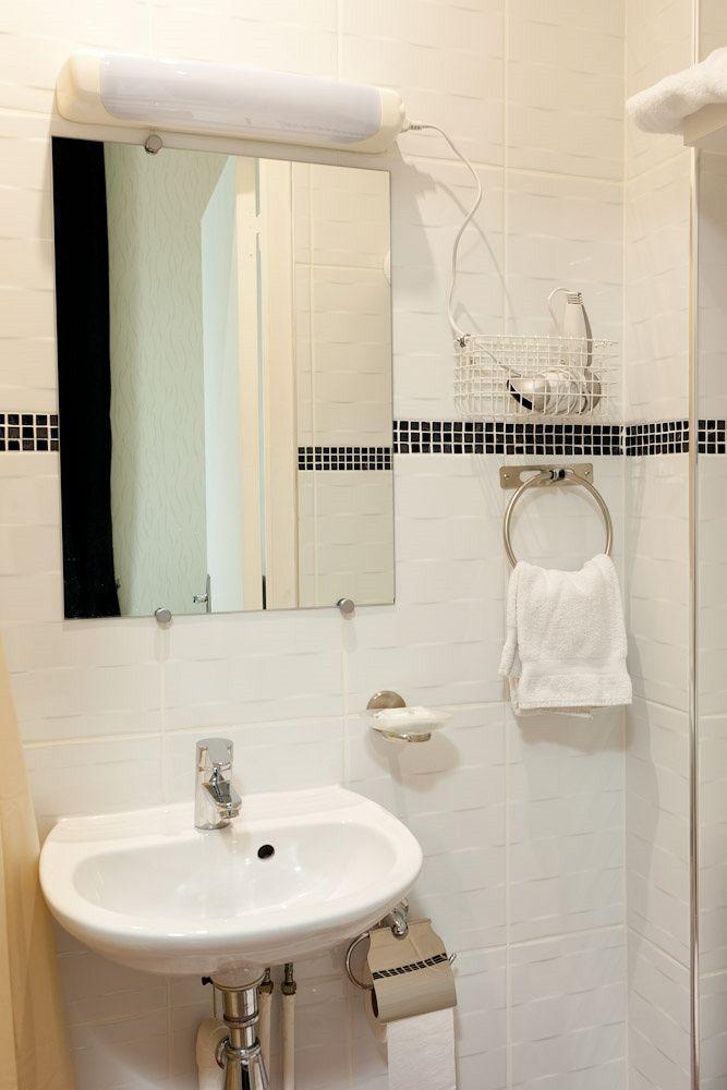Bel Air Hotel Paris Bagian luar foto